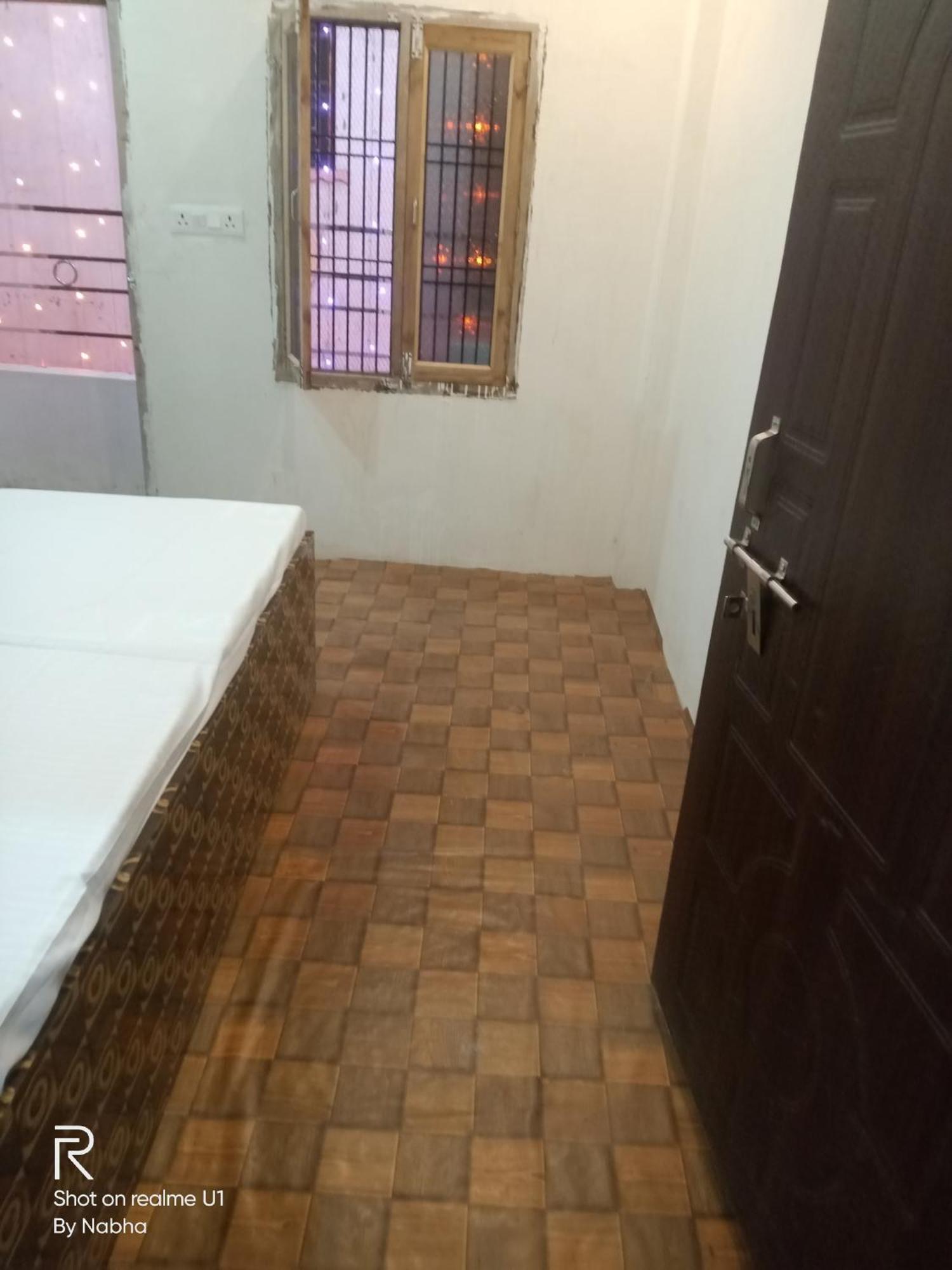 Shivaay Home Stay Varanasi Ngoại thất bức ảnh