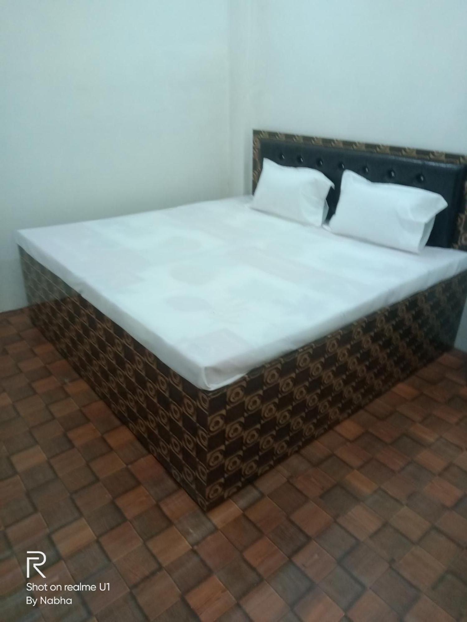 Shivaay Home Stay Varanasi Ngoại thất bức ảnh